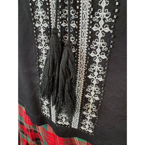 Sugar + Lips Black Embroidered Boho Top With Tassel Detail Large Rayon - Picture 3 of 16